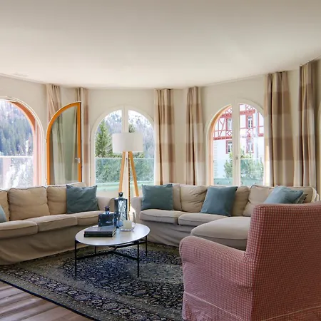 Apartment Surmeir By